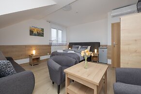 Villa Szamotulanka by Renters