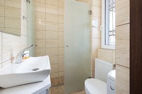 Villa Szamotulanka by Renters