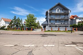 Villa Szamotulanka by Renters