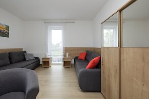 Villa Szamotulanka by Renters