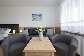 Villa Szamotulanka by Renters