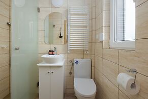 Villa Szamotulanka by Renters