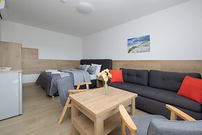 Villa Szamotulanka by Renters