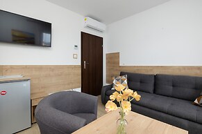 Villa Szamotulanka by Renters