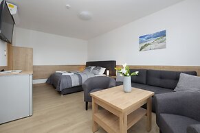 Villa Szamotulanka by Renters