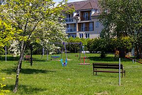 Villa Szamotulanka by Renters