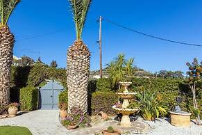 Luxury Garden Villa with Heated Pool