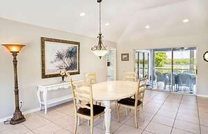 Baywatch Casa 3 Bedroom Home by RedAwning