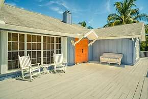 Baywatch Casa 3 Bedroom Home by RedAwning