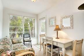 Baywatch Cabin 2 Bedroom Home by RedAwning