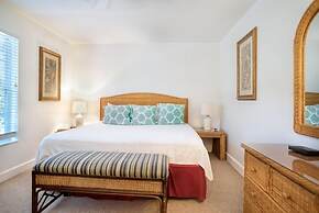 Baywatch Cabin 2 Bedroom Home by RedAwning