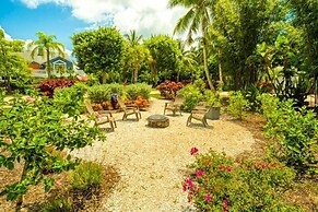 Baywatch Cabin 2 Bedroom Home by RedAwning