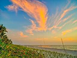 Sunset Dream 3 Bedroom Townhouse by Redawning