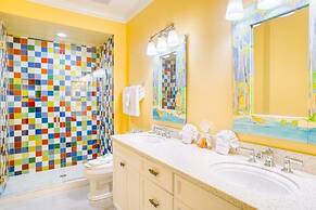 Sunset Dream 3 Bedroom Townhouse by Redawning