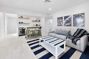 Murmond 5 Bedroom Home by RedAwning