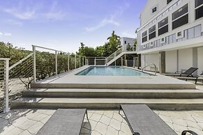 Holley House 4 Bedroom Home by RedAwning