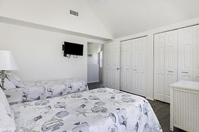 Holley House 4 Bedroom Home by RedAwning