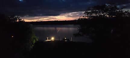 Holley House 4 Bedroom Home by RedAwning