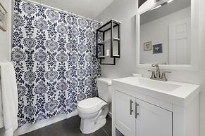 Holley House 4 Bedroom Home by RedAwning