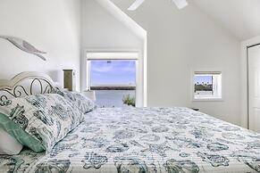 Holley House 4 Bedroom Home by RedAwning