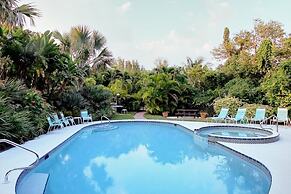 Conch 4 Bedroom Townhouse by RedAwning