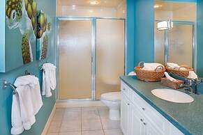 Conch 4 Bedroom Townhouse by RedAwning