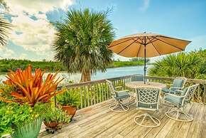 Little Current 3 Bedroom Home by RedAwning