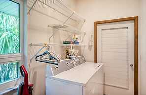 Little Current 3 Bedroom Home by RedAwning