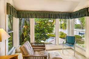 Little Current 3 Bedroom Home by RedAwning