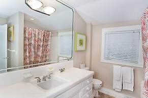 Winshall Home 4 Bedroom Home by RedAwning