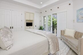 Il Paradiso Perduto 7 Bedroom Home by RedAwning