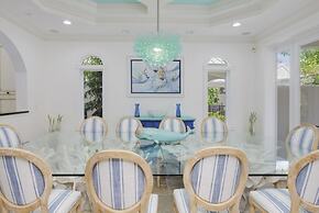 Il Paradiso Perduto 7 Bedroom Home by RedAwning