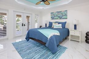 Il Paradiso Perduto 7 Bedroom Home by RedAwning