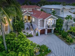 Il Paradiso Perduto 7 Bedroom Home by RedAwning