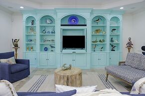 Il Paradiso Perduto 7 Bedroom Home by RedAwning