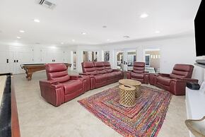 Il Paradiso Perduto 7 Bedroom Home by RedAwning