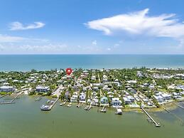 Il Paradiso Perduto 7 Bedroom Home by RedAwning