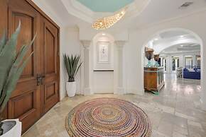 Il Paradiso Perduto 7 Bedroom Home by RedAwning