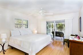 Osprey House 4 Bedroom Home by RedAwning