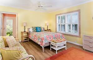 Baybarlyn 4 Bedroom Home by RedAwning