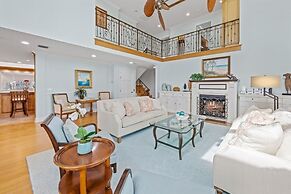 Aloha Baby- 5 Bedroom Luxury Pool Home! 5 Home by RedAwning