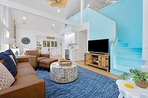 Amarelo Sol 4 Bedroom Home by RedAwning