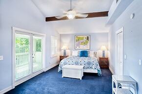 Lollipop 3 Bedroom Home by RedAwning