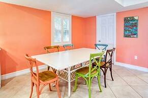 Lollipop 3 Bedroom Home by RedAwning