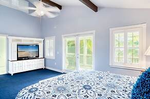 Lollipop 3 Bedroom Home by RedAwning