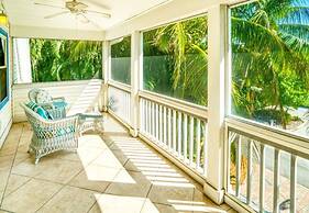 Lollipop 3 Bedroom Home by RedAwning