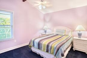 Lollipop 3 Bedroom Home by RedAwning