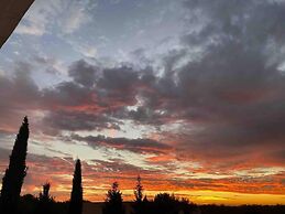 Cheerful 2-bedroom Villa With Pool