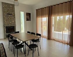 Cheerful 2-bedroom Villa With Pool