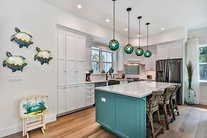 Coral Cottage 4 Bedroom Home by Redawning